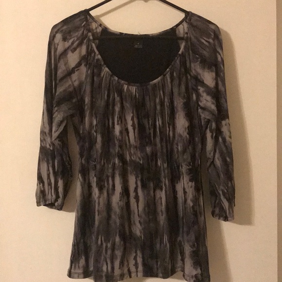 Black & Gray Ruched-neck Top - Picture 2 of 4